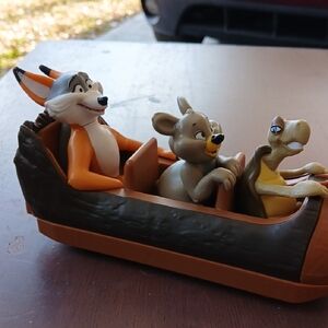 Disney Animal Adventure Canoe Playset - Orange, Gray, Brown